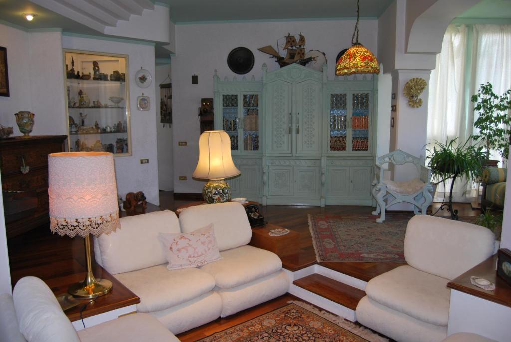 לינה וארוחת בוקר נאפולי Casa Argentino חדר תמונה